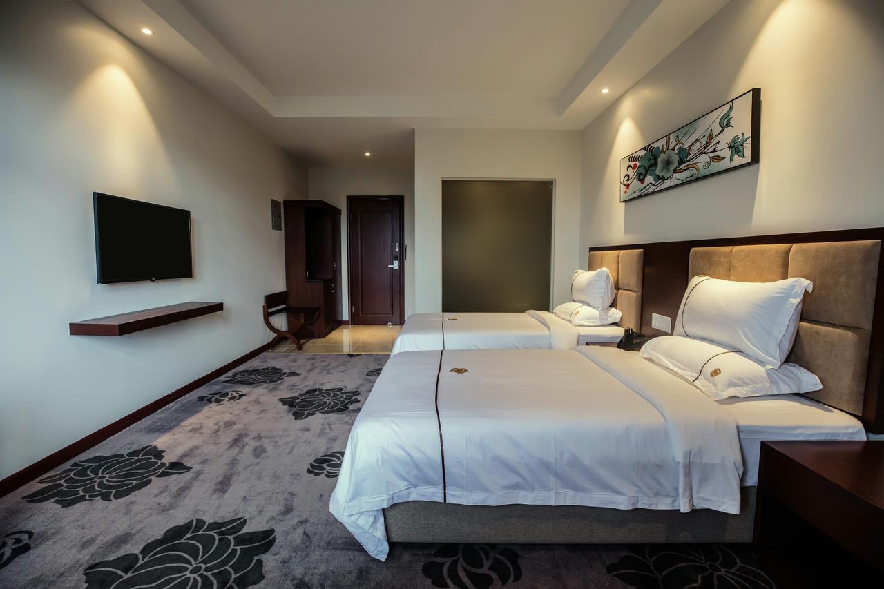 Tf Seaside Hotel Гарапан Экстерьер фото